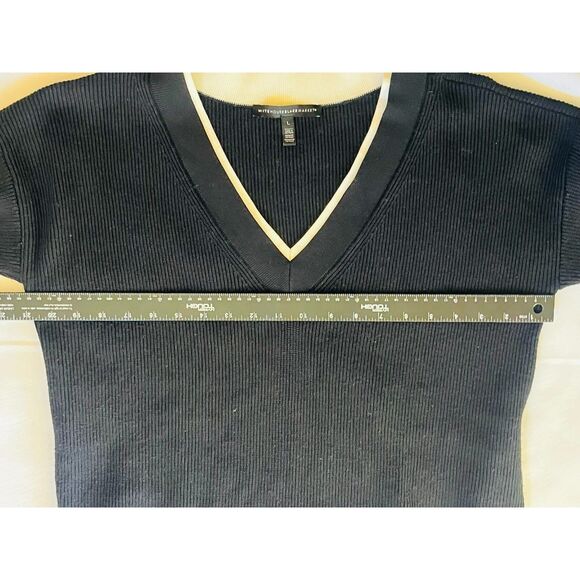 White House Black Market Black White Tunic Sweater Shirt Large V Neck Layered - Picture 9 of 11